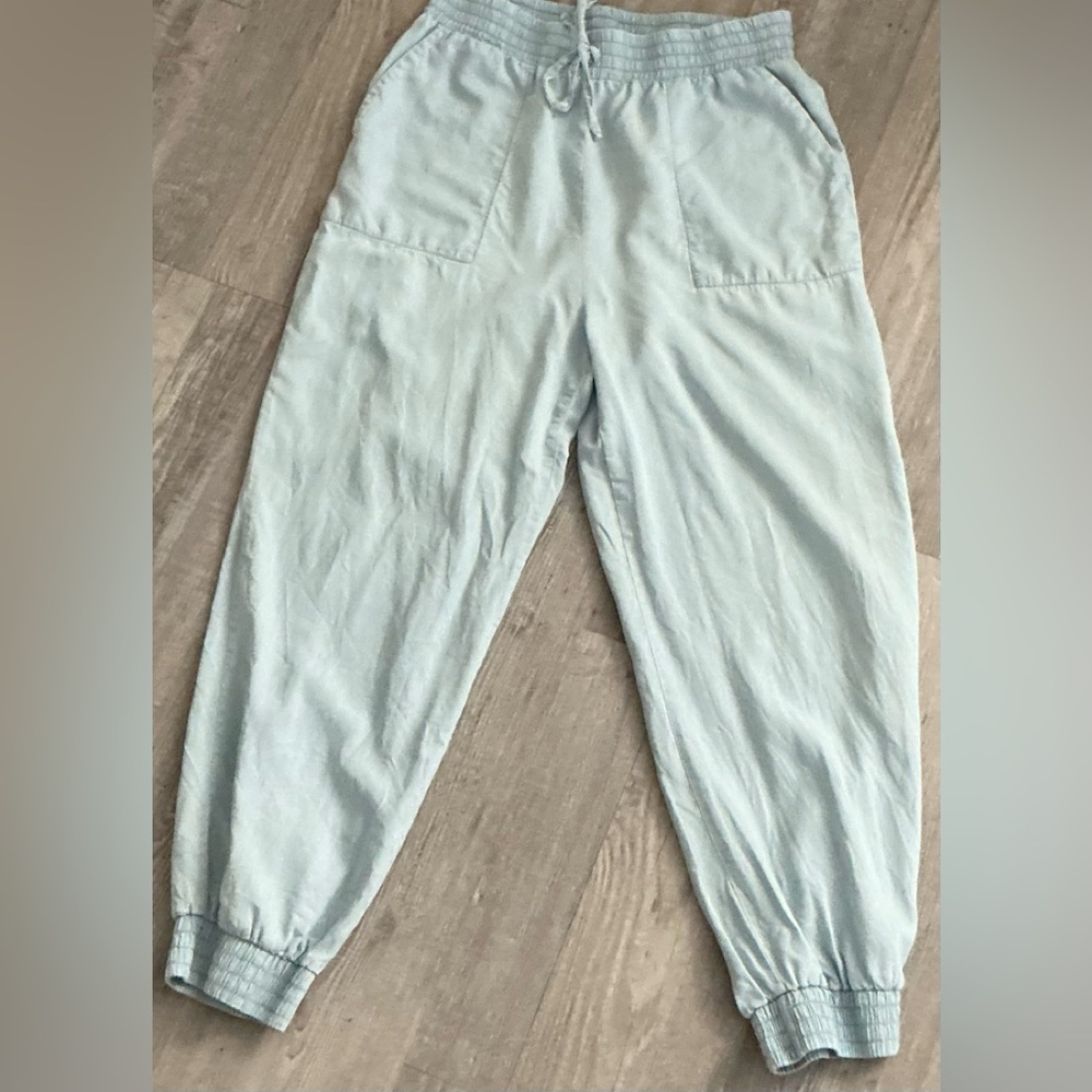 Hem & Thread light wash joggers🇺🇸